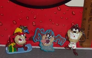 WARNER BROTHERS LOONEY TUNES TAZMANIAN DEVIL 2 LLAVEROS Y UN IMÁN - Imagen 1 de 2