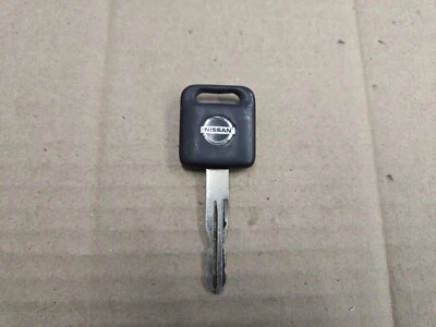 Llave de puerta de encendido negra y cromada de fábrica Nissan OEM Foto 1 de 2
