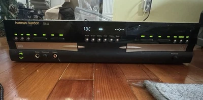 Grabadora reproductor de CD dual Harman Kardon CDR 20, COMO ESTÁ LAS PIEZAS LEER la unidad izquierda es mala Foto 1 de 4