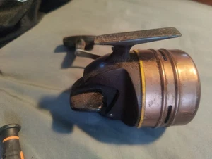 VTG Ted Williams Sears Roebuck 225 Spin Casting Fishing Reel Used Works - Picture 1 of 3