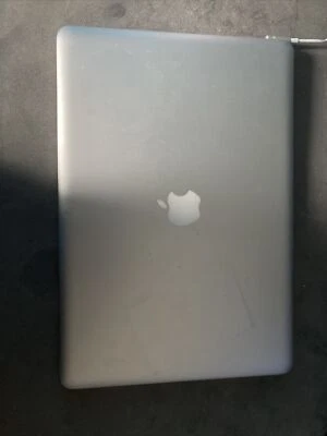 Laptop Apple MacBook Pro 15,4 pulgadas - MB986LL/A (junio de 2009) Foto 1 de 3