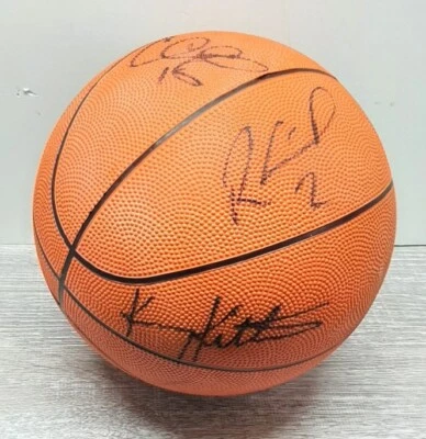 Baloncesto firmado por el equipo NJ Nets Kerry Kittles Ron Seikley Chris Morris NBA  Foto 1 de 4