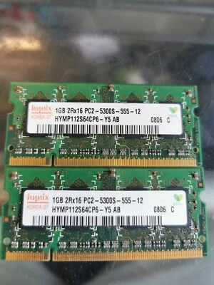 2GB 2 x 1GB DDR2 PC2-5300S HYMP112S64CP6-Y5 AB Laptop Memory (2GB Total) Hynix - Image 1 of 2