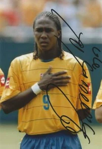 COLOMBIA, WIGAN & FULHAM: HUGO RODALLEGA SIGNED 6x4 ACTION PHOTO+COA - Picture 1 of 1