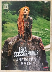 LENA SCISSORHANDS - MEGA Poster von 2024 - 16 x 22 Zoll (40 x 55 cm) NEUWERTIG - Bild 1 von 3