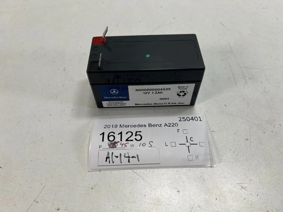 Mercedes Benz A 220 2019-2024 batería auxiliar OEM Foto 1 de 4