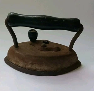 Mini Dover Sad Iron No 902 Child or Sample Size Wood Handle w Cover - Picture 1 of 9