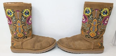Botas de piel de oveja vintage Y2K UGG Juliette para mujer de gamuza floral talla US 5 Foto 1 de 4