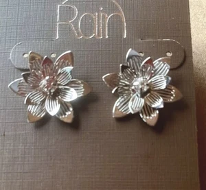 Rain Flower Earrings Jewelry Collection Pierced Silver Costume - Picture 1 of 5