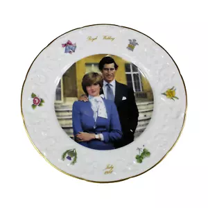Vintage Prince Charles & Princess Diana Royal Commemorative Wedding 9" Plate - Picture 1 of 7