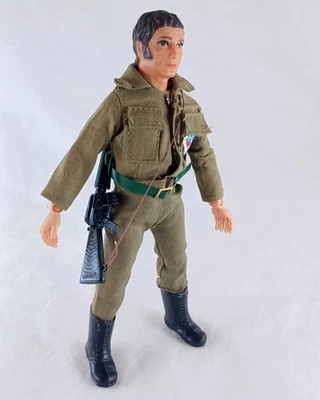 Boneco de ação vintage 1971 Mego ACTION JACKSON 8" com roupa de soldado do exército - Imagem 1 de 4