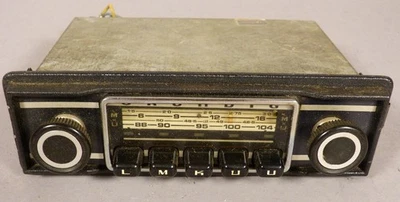 GRUNDIG Weltklang WK4502 Autoradio Klassiker  Yountimer / - Bild 1 von 4