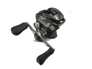 Shimano 20 Metanium XG Rechtshänder Bait Casting Rolle 8,1:1 gebraucht aus Japan - Bild 1 von 7