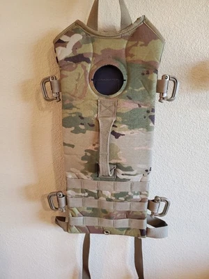 US Army OCP Multicam Hydration Water Carrier  100oz Camelbak 9671 Hiking-Hunting - Image 1 of 4