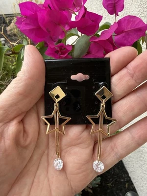 Fabulosos Pendientes Perforados Estrella Fugaz Chapados en Oro Colgantes Circonita Foto 1 de 3