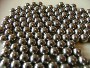 2.5mm loose chrome ball bearings GRADE 100 AISI 52100 bag of 100 qt 100 - Picture 1 of 1