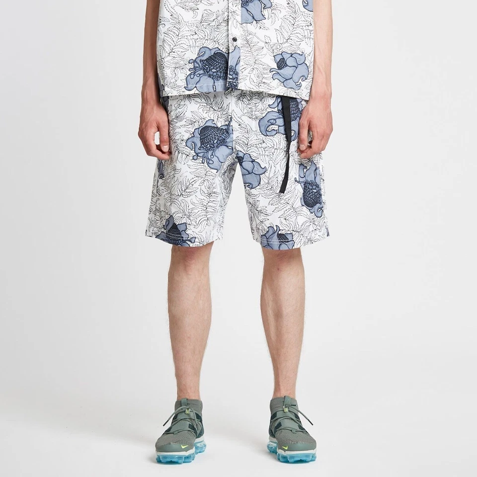 Nikelab NRG Floral Shorts Sz XL 923814-100 - Image 1 of 4