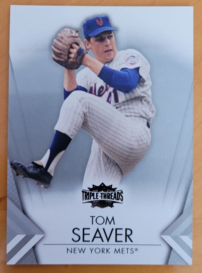 2012 TOPPS TRIPLE THREADS BASEBALL 44 TOM SEAVER METS - Image 1 of 2