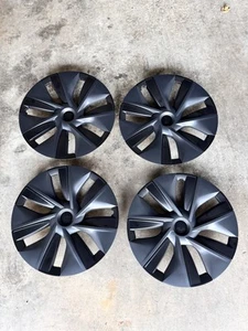 Tesla 2020-2024 Model Y 19" Gemini Wheel Covers - Dark - pre owned - Quantity 4 - Picture 1 of 2