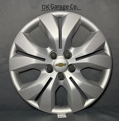 2012-2016 Chevrolet Cruze Hubcap - Genuine Factory OEM 16-inch Silver 3294 - Image 1 of 4