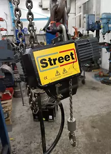 Street Crane Electric Chain Hoist W 500 T1 V1 400V 500kg With Remote Control - Picture 1 of 17