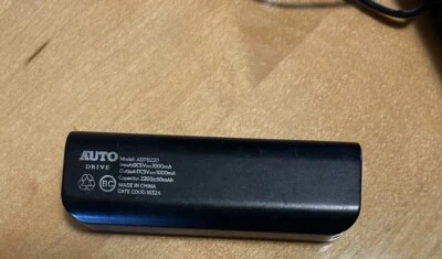 Cargador de banco de energía de batería portátil Auto Drive 2200 50 mAh negro Foto 1 de 3