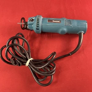 Makita (3706) Utensile da taglio per cartongesso - 120V/5A/60Hz - Testato e funzionante! - Foto 1 di 8