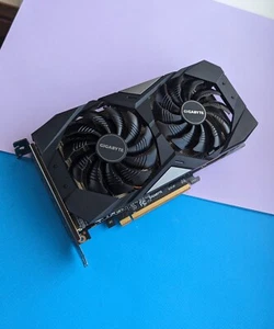 GIGABYTE AMD Radeon RX 5500 XT OC 4GB Graphics Card – Dual Fan, Excellent - Picture 1 of 6