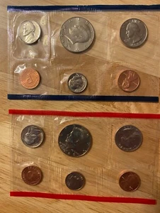 1988 P & D Uncircularted U.S. Mint Set - Picture 1 of 2
