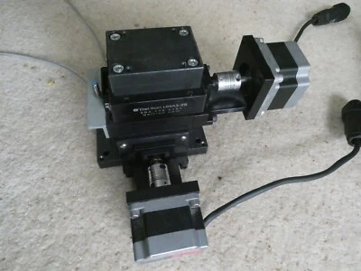 Deltron X Y Positioning Stage + Vextra Stepper motors PK264-E2.0A + LRSA3-25 - image 1 of 4