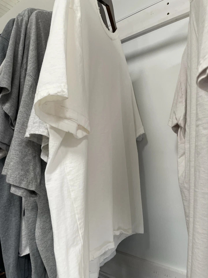 GV Gallery Raspberry Hills - Image 1 of 1