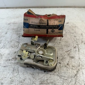 New OEM Nissan 80502H7400 RIGHT SIDE DOOR LOCK ACTUATOR 1972-79 Datson 620 Truck - Picture 1 of 9