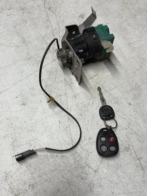 97-04 C5 Corvette Ignition Switch W/ Key and remote - Image 1 of 4