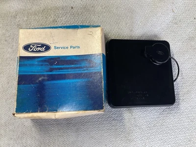 1972 - 1974 FORD GRAN TORINO 1974 MUSTANG II NOS TAMPA DO RESERVATÓRIO DO LIMPADOR DE PARA-BRISA - Imagem 1 de 4