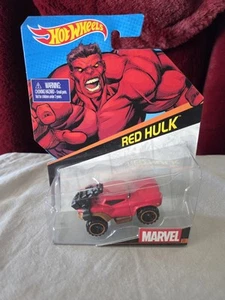 RED HULK Hot Wheels Character Cars MARVEL 2014 BDM77 New On Card. - Picture 1 of 14