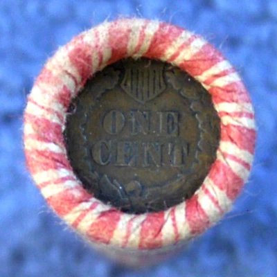 ROLL OF WHEAT CENTS WITH SOME INDIAN HEADS INDIAN HEAD REVERSE & 1902 - Image 1 of 4