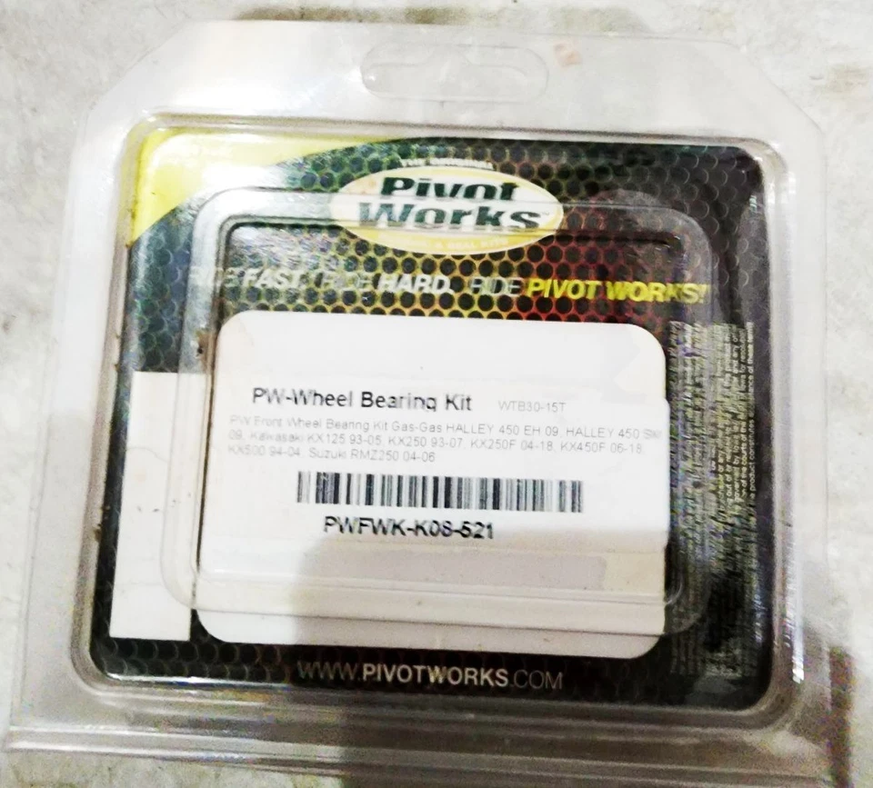 Pivot Works 前轮轴承套件,川崎 KX,铃木 RM,RMZ,燃气 — 第 1/1 张图片