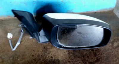 Espejo retrovisor derecho eléctrico Suzuki Swift EZ 05-8/10 (blanco) Foto 1 de 3