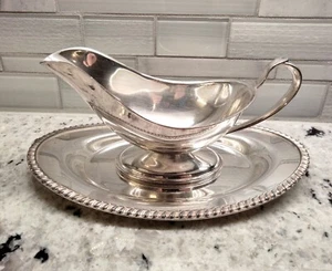 Crescent Silverware Co Silver Plated Gravy Boat and under Tray 9" Vintage - Picture 1 of 10
