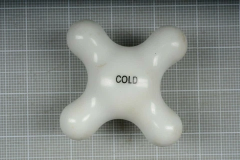REPCAL PORECLAIN COLD HANDLE CHINA ,BATHROOM.VINTAGE ANTIQUE Cover