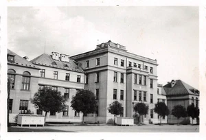 Kaserne am Fliegerhorst Bunzlau Schlesien - Bild 1 von 2