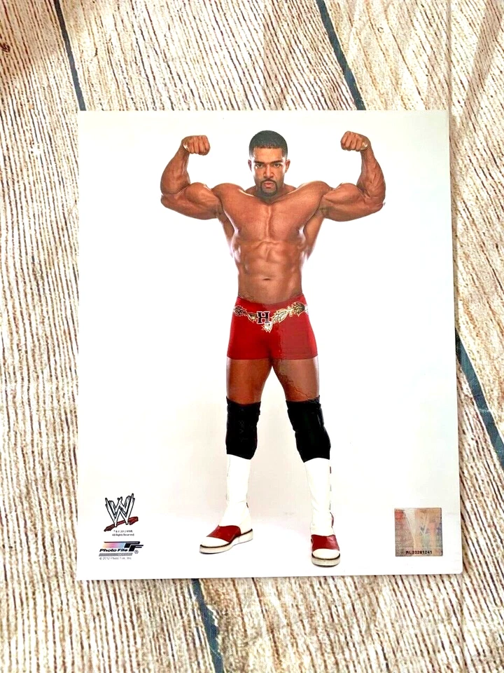 WWE Official Licensed Photofile 8x10 Photo DAVID OTUNGA - Image 1 of 1