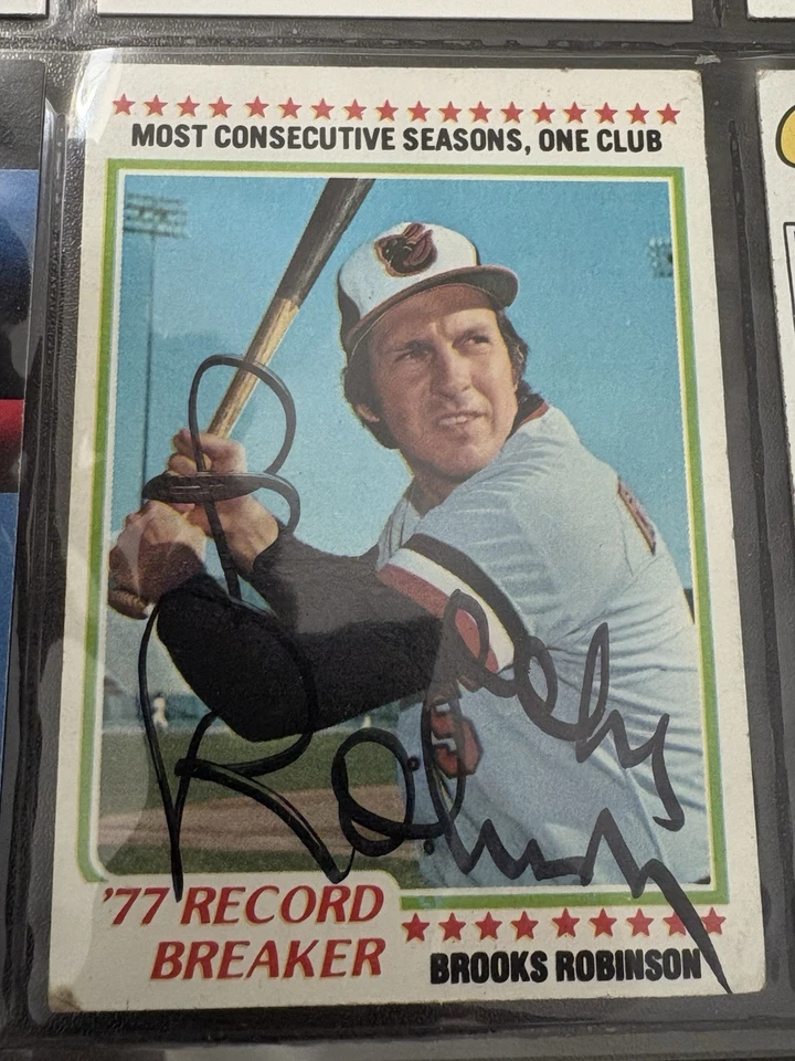 Brooks Robinson Auto Signed 1978 Topps Record Breaker Baltimore Orioles - Image 1 of 1