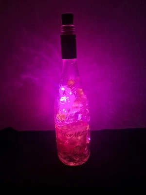 Lámpara/luz de frutas exóticas Pink Arbor Mist alimentada por batería Foto 1 de 4