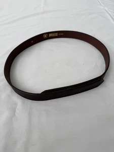 Duluth Trading 61024 braun schnallenloser Ledergürtel USA Herren Größe 40 Hakenschlaufe A4 - Bild 1 von 3