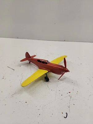 Avión de combate Hubley P-40 Warhawk Segunda Guerra Mundial de colección circo volador avión de juguete de metal Foto 1 de 4