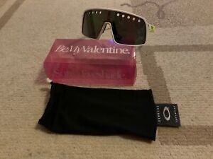 Oakley My Valentine Sutro Eyeshade Origins Collection White / Prizm Black Vented