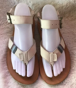 Teva Leather Gladiator Sandals US 7 White / Ivory Ankle Strap Thongs Flip Flops - Picture 1 of 6