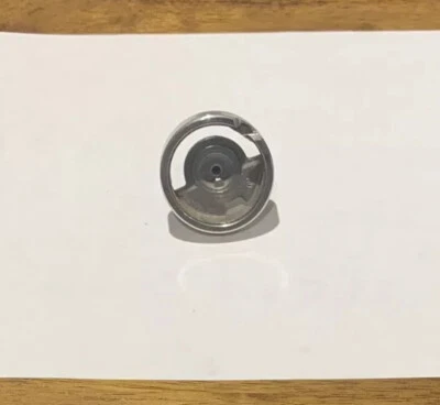 447926-932 OEM Singer Sewing Machine Rotating Bobbin Hook  - Image 1 of 4