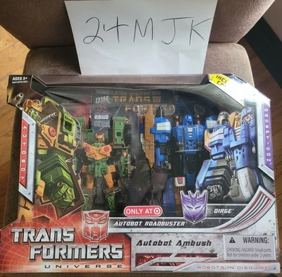 Figura de acción Transformers Universe Roadbuster Dirge exclusiva de Target Foto 1 de 4